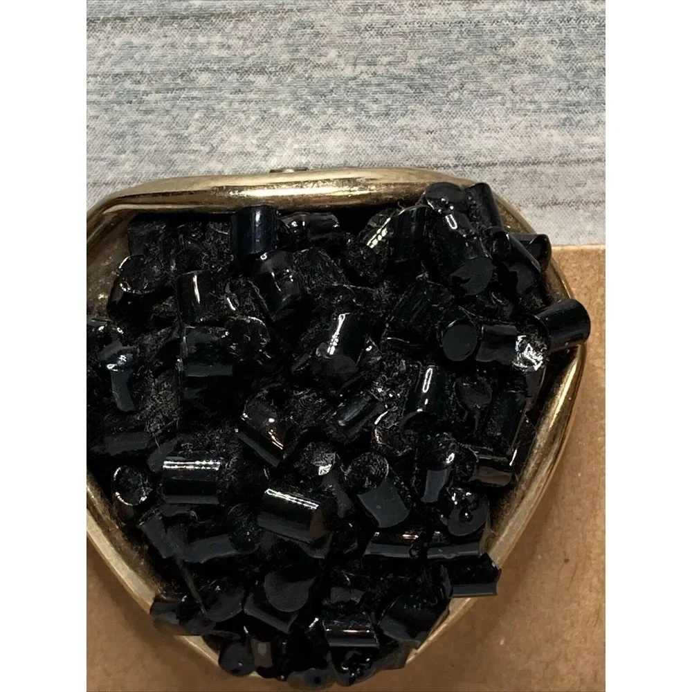 black gold tone‎  shoe clips